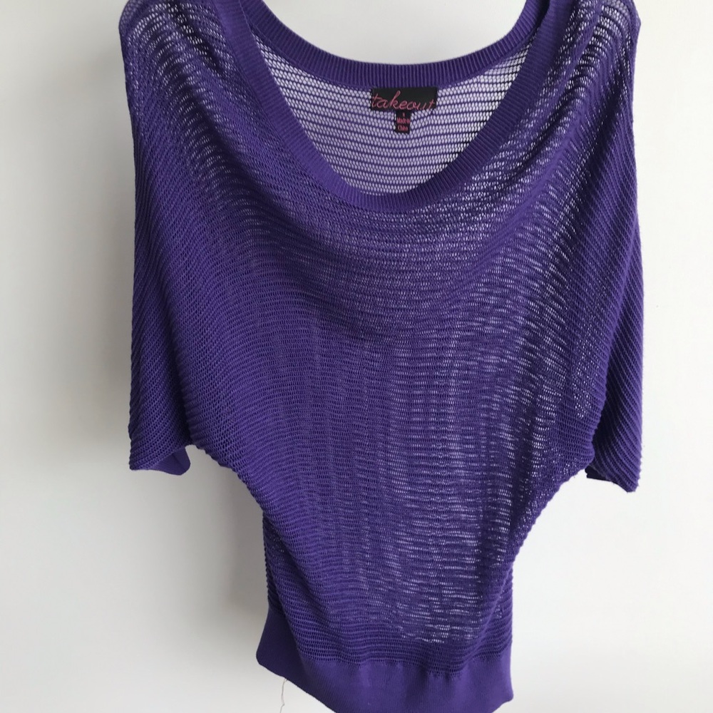 Purple light gauge sweater